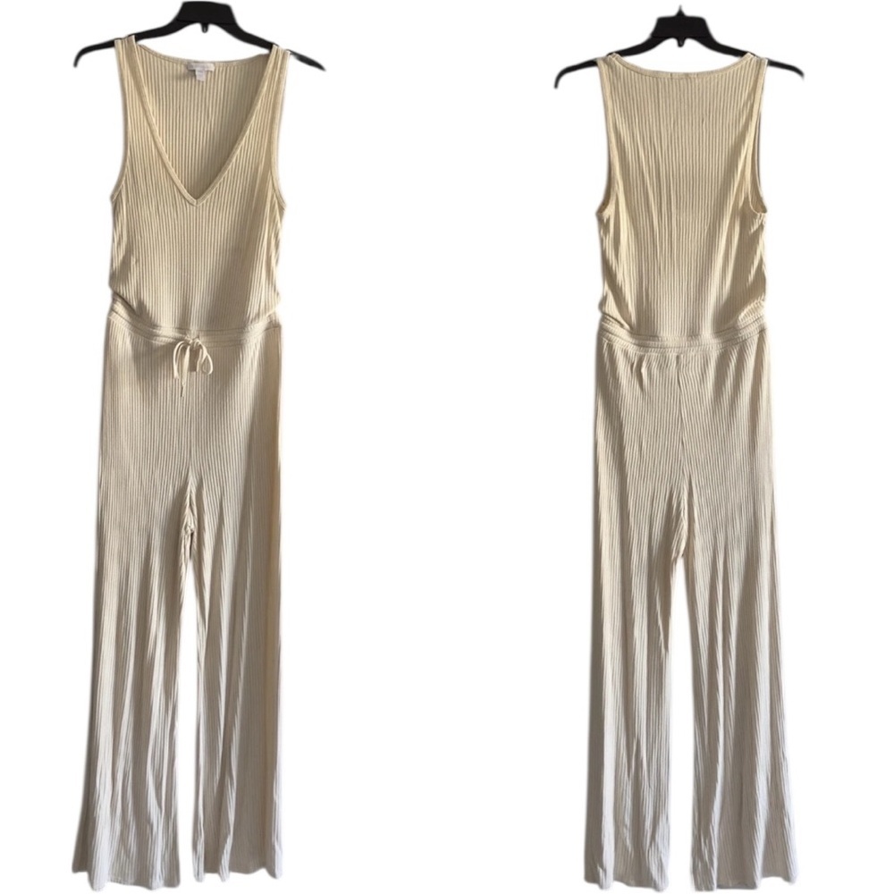 Beyond Yoga Jetsetter Jumpsuit in Ivory Size Medium - Picture 2 of 8